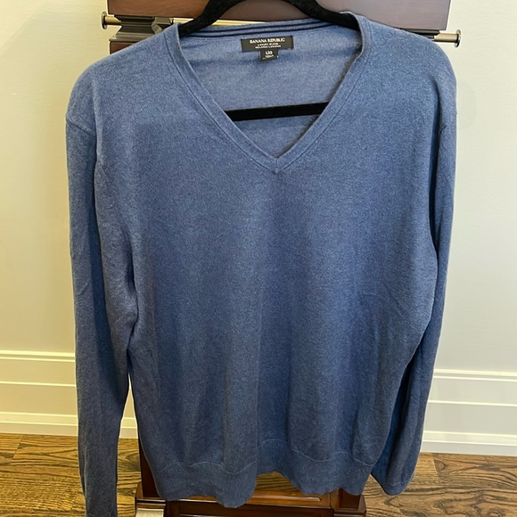 Banana Republic Men’s Luxury Brand Sweater Size Large Colour Light Blue - Picture 1 of 4
